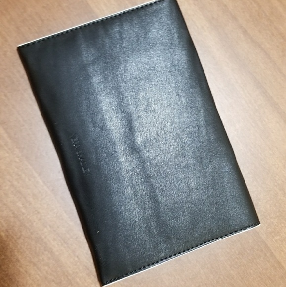 Vera Bradley small envelope - Picture 2 of 3